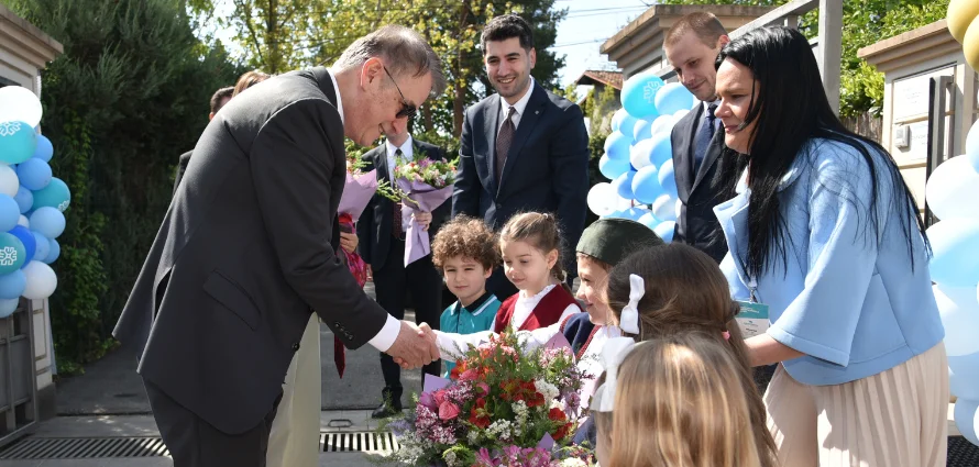23. april – Oduševljenje u Srbiji: Proslave u Maarif školama